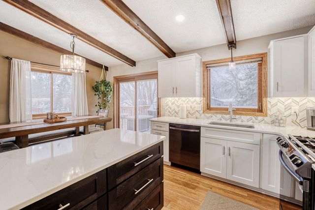 8015 Cooper Avenue, Inver Grove Heights, MN 55076