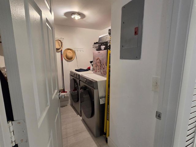 1115 Green Pine Boulevard D2, West Palm Beach, FL 33409