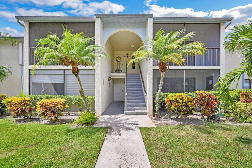 1115 Green Pine Boulevard D2, West Palm Beach, FL 33409