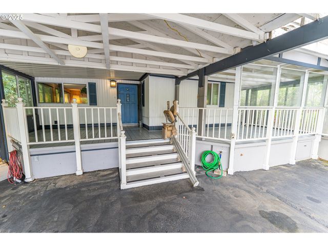 1600 RHODODENDRON Dr 207, Florence, OR 97439