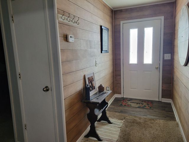 103 N Julie Avenue, Mansfield, MO 65704