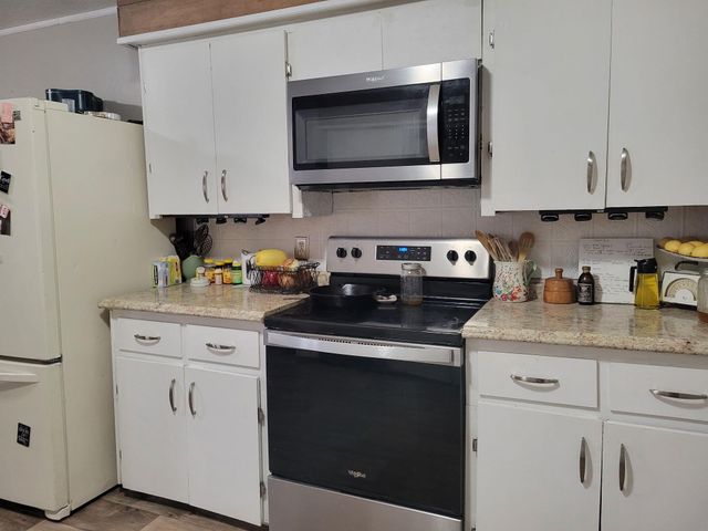 103 N Julie Avenue, Mansfield, MO 65704