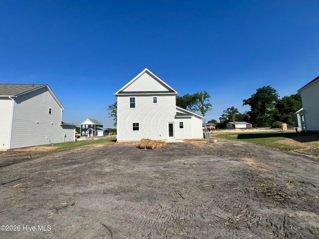 512 Bartley Street, Vass, NC 28394