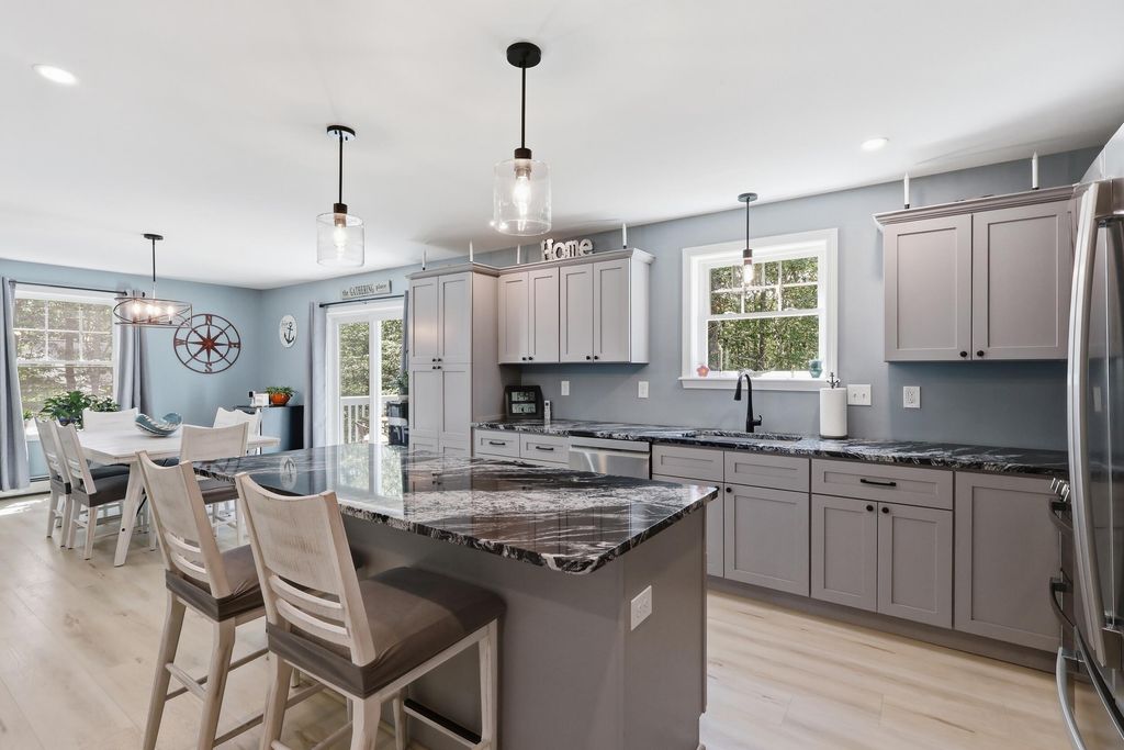 10 Quincy Adams Court, Naples, ME 04055 — photo 2