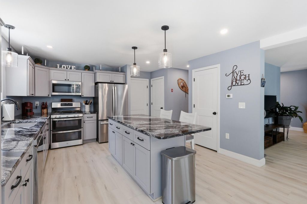 10 Quincy Adams Court, Naples, ME 04055 — photo 5
