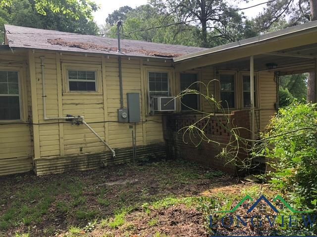 402 W Pine St, Overton, TX 75684