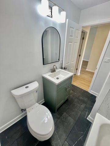 8312 S Phillips Avenue, Chicago, IL 60617