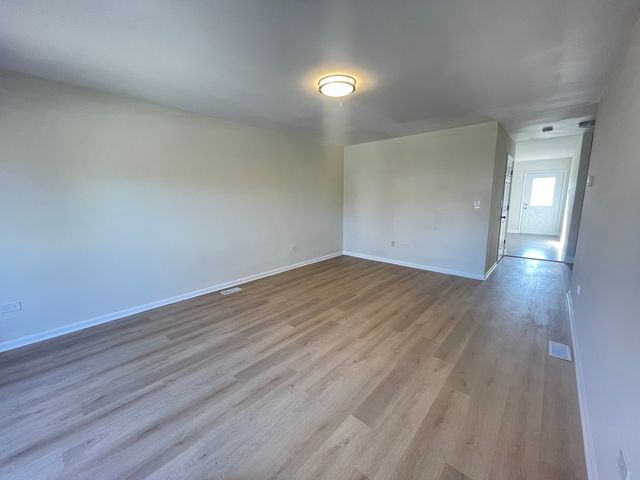 8312 S Phillips Avenue, Chicago, IL 60617