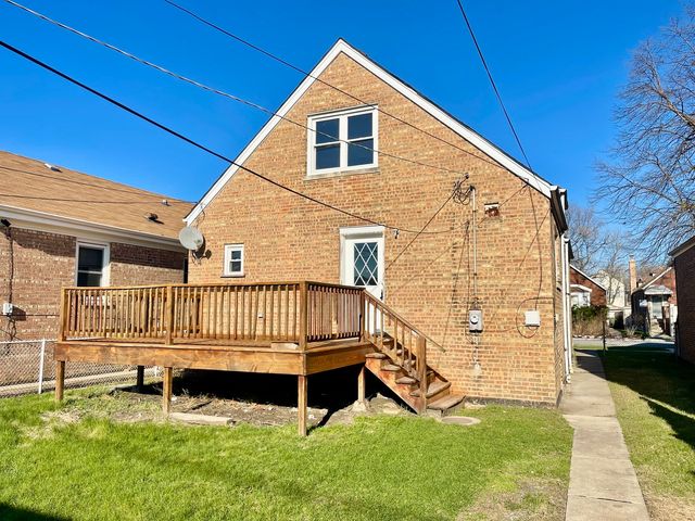 8312 S Phillips Avenue, Chicago, IL 60617