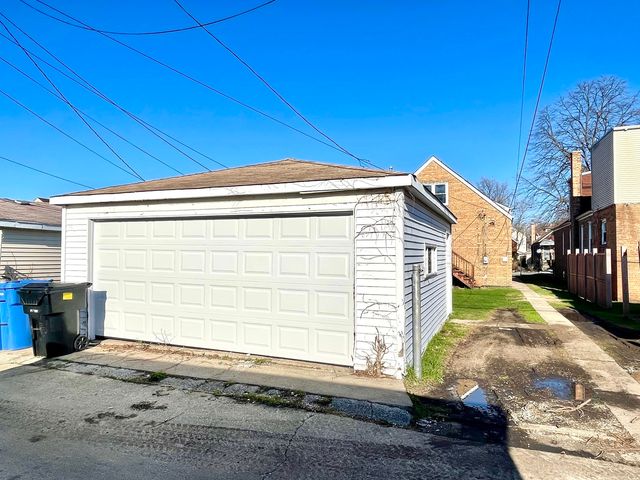 8312 S Phillips Avenue, Chicago, IL 60617