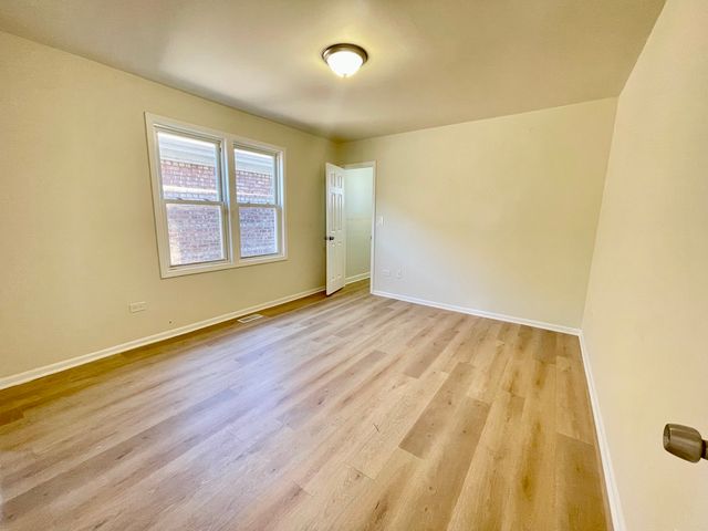 8312 S Phillips Avenue, Chicago, IL 60617