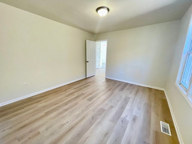 8312 S Phillips Avenue, Chicago, IL 60617