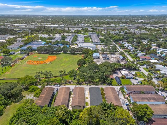 632 SW 16th Ave D, Fort Lauderdale, FL 33312
