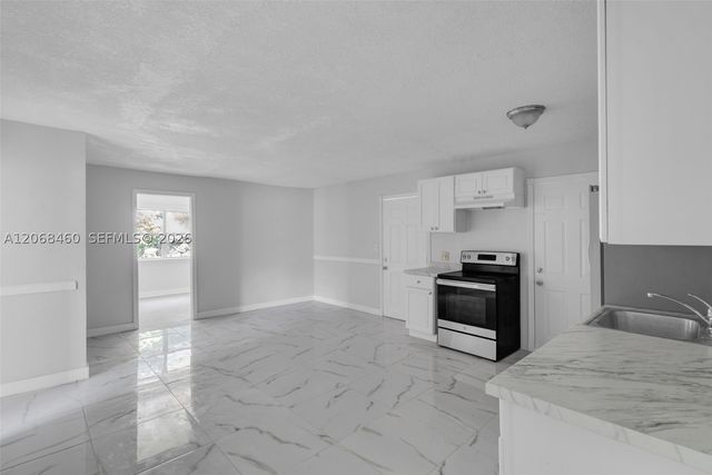 632 SW 16th Ave D, Fort Lauderdale, FL 33312