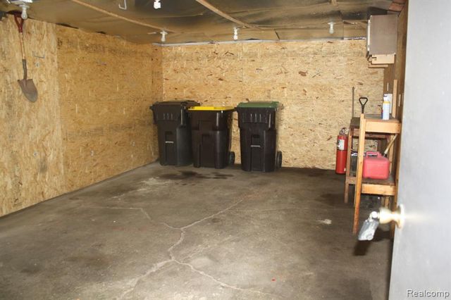 5001 Montfaucon Street, Trenton, MI 48183