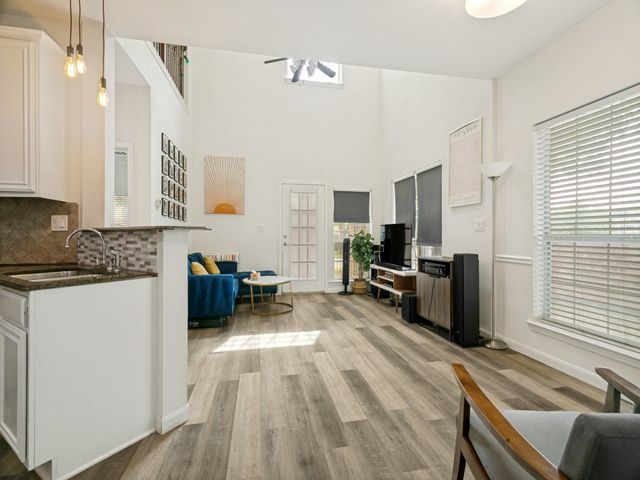 1947 Sherburne Street, Lewisville, TX 75067