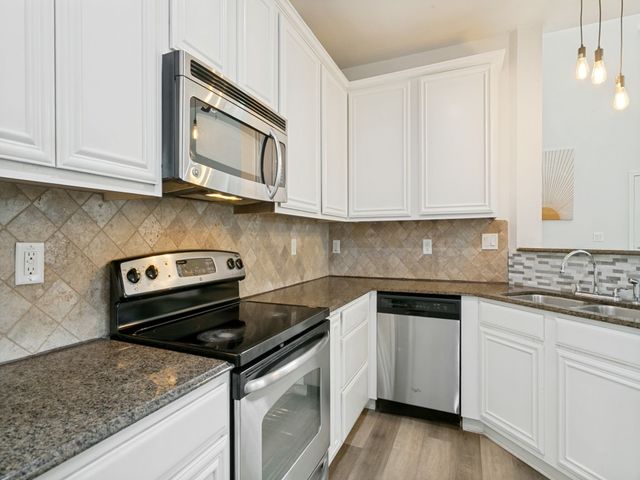 1947 Sherburne Street, Lewisville, TX 75067