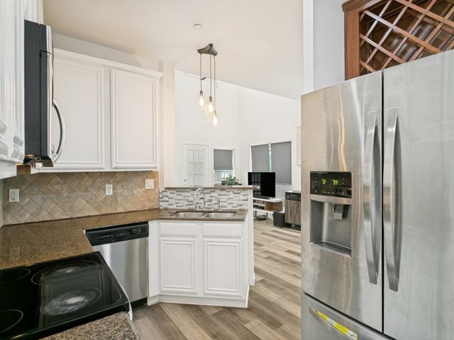 1947 Sherburne Street, Lewisville, TX 75067