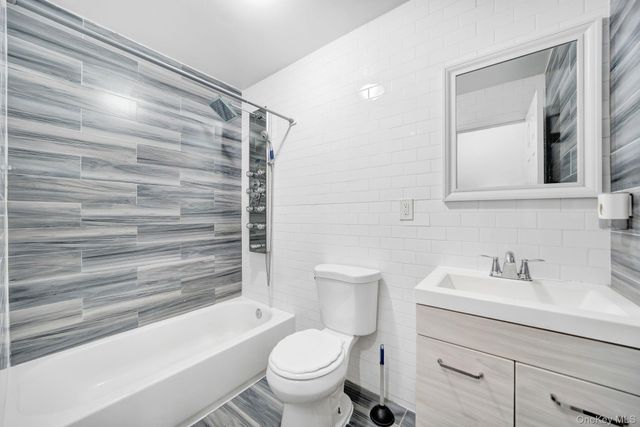 2240 Quimby Avenue, Bronx, NY 10473