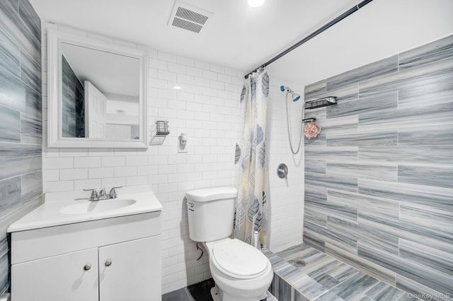 2240 Quimby Avenue, Bronx, NY 10473