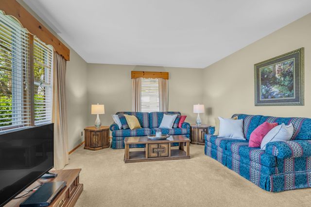 1006 Hershell St, Burns, TN 37029