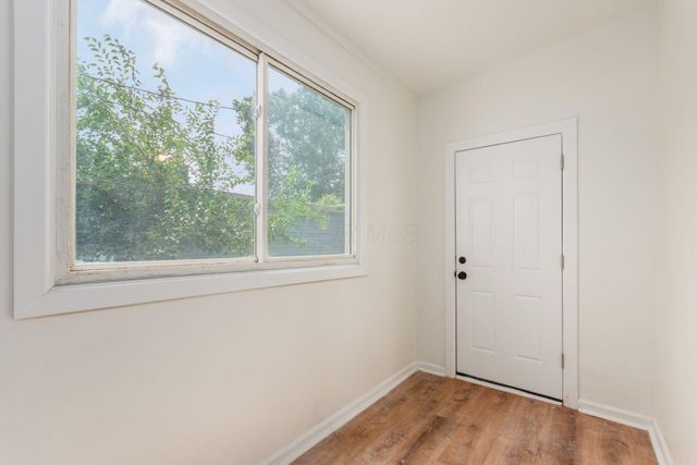 865 Old Leonard Avenue, Columbus, OH 43203