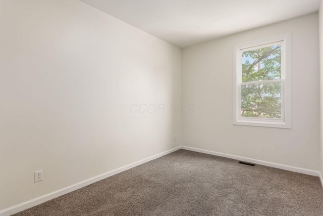 865 Old Leonard Avenue, Columbus, OH 43203