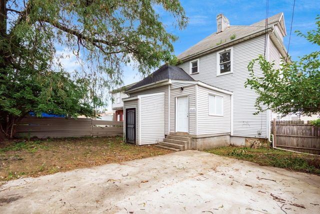 865 Old Leonard Avenue, Columbus, OH 43203