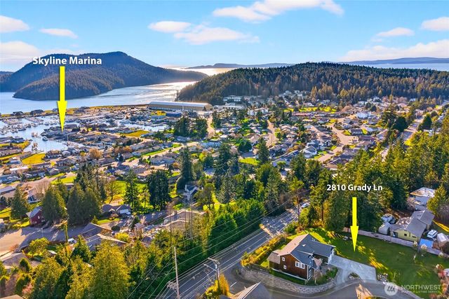 2810 Grady Lane, Anacortes, WA 98221