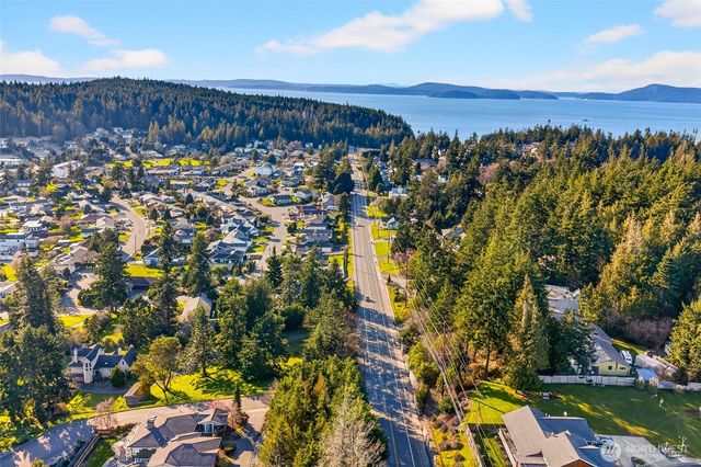 2810 Grady Lane, Anacortes, WA 98221
