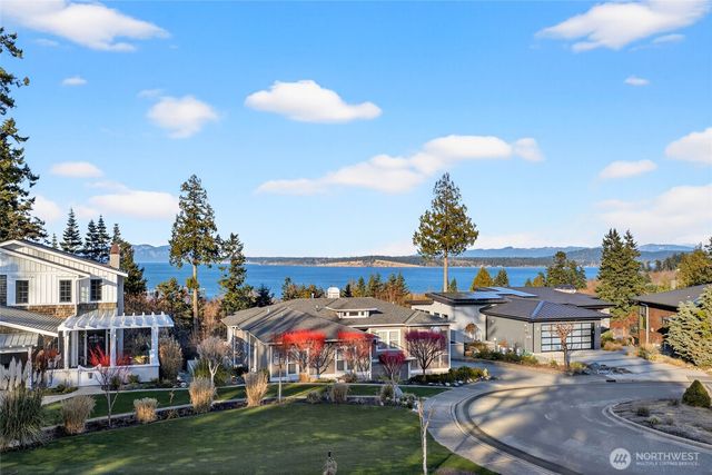 2810 Grady Lane, Anacortes, WA 98221
