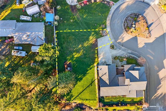 2810 Grady Lane, Anacortes, WA 98221