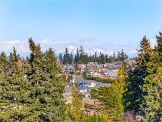 2810 Grady Lane, Anacortes, WA 98221