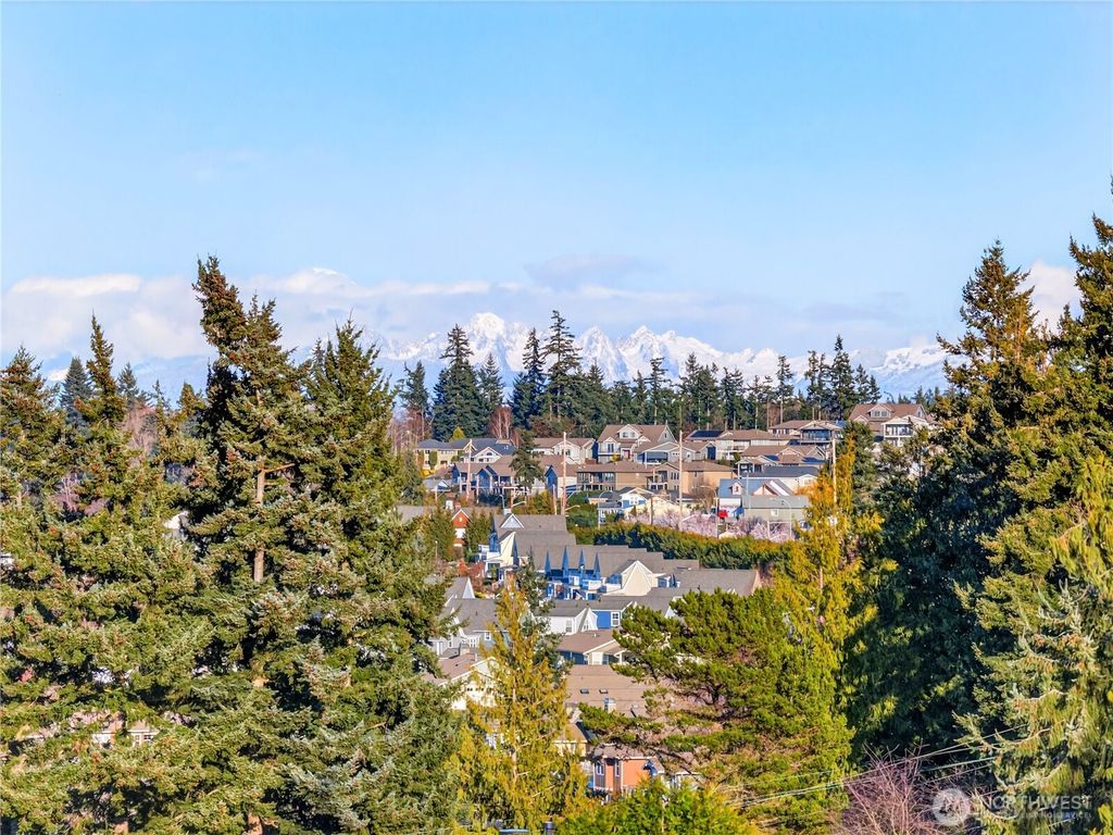 2810 Grady Lane, Anacortes, WA 98221