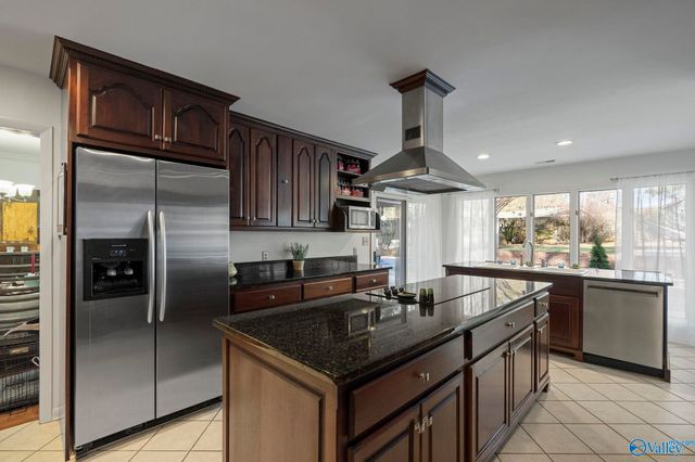 2003 Mcdowling Drive SE, Huntsville, AL 35803