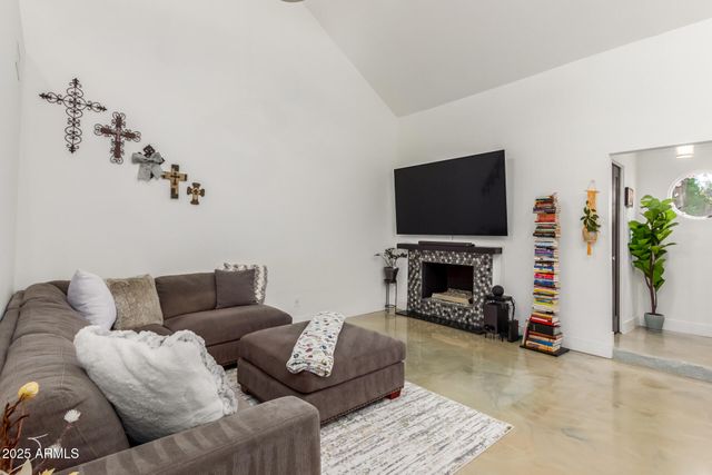 5348 N 3RD Avenue, Phoenix, AZ 85013