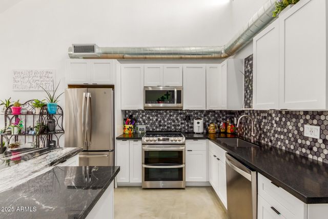 5348 N 3RD Avenue, Phoenix, AZ 85013