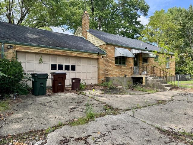 8754 Monsanto Drive, Springfield Twp., OH 45231