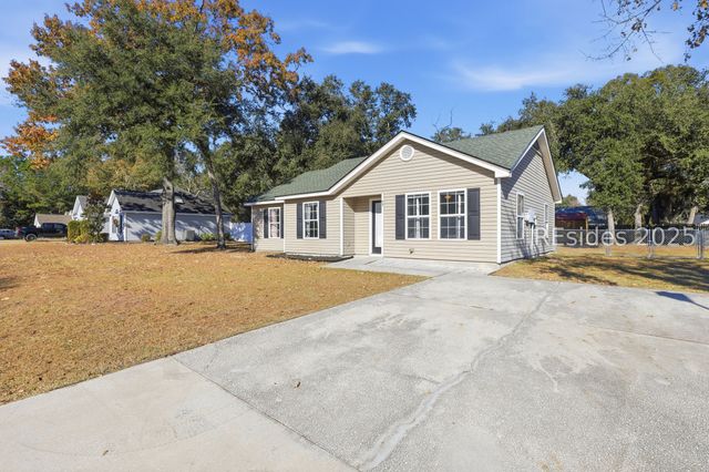 43 Southern Magnolia Dr, Beaufort, SC 29907