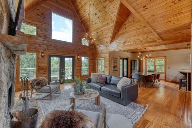 514 Browns Cove Road, Blue Ridge, GA 30512