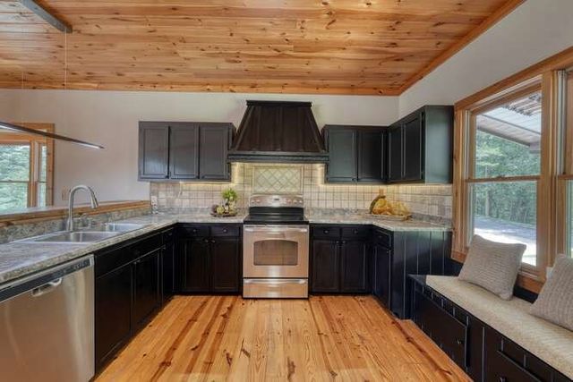 514 Browns Cove Road, Blue Ridge, GA 30512