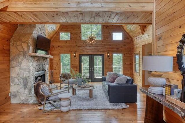 514 Browns Cove Road, Blue Ridge, GA 30512