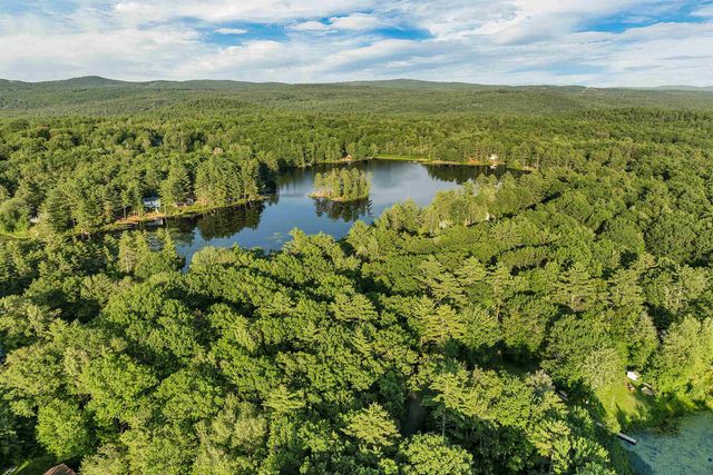 19 Sherwood Forest Drive, Canterbury, NH 03224