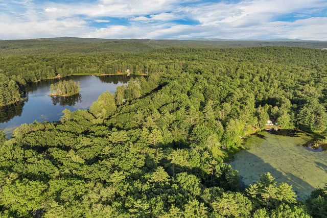 19 Sherwood Forest Drive, Canterbury, NH 03224