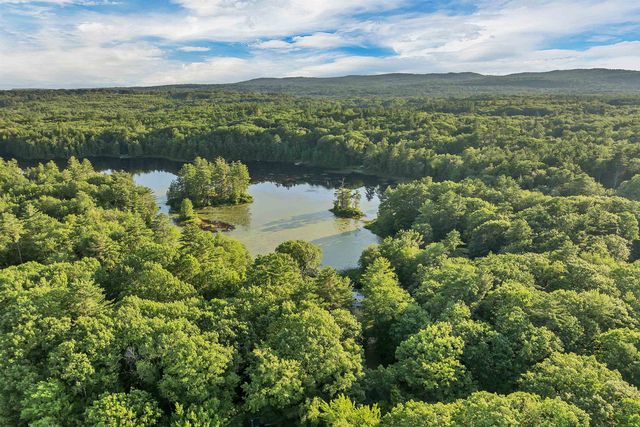 19 Sherwood Forest Drive, Canterbury, NH 03224