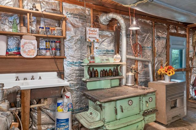 19 Sherwood Forest Drive, Canterbury, NH 03224