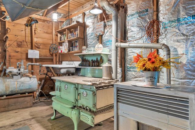 19 Sherwood Forest Drive, Canterbury, NH 03224