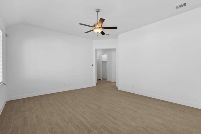 333 Gambels Quail Road, Waller, TX 77447