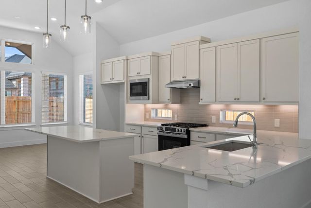 333 Gambels Quail Road, Waller, TX 77447