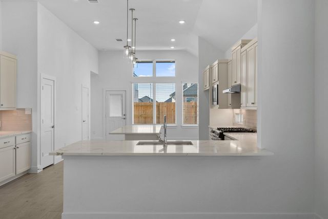 333 Gambels Quail Road, Waller, TX 77447